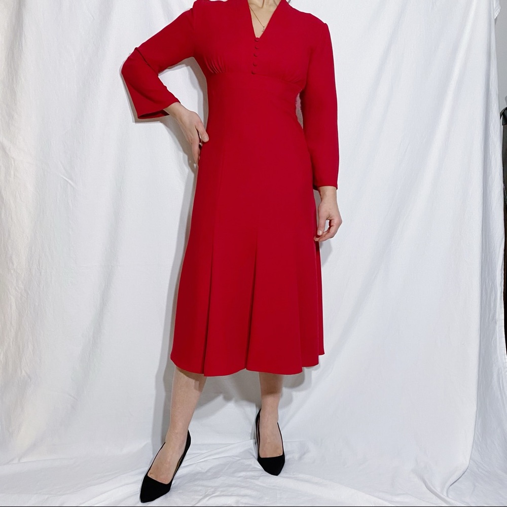 Red midi evening dress. Donna Morgan.
